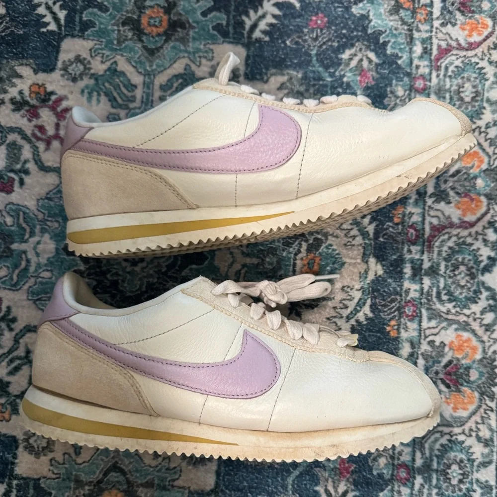 Nike Cortez SE WMNS “sail iced lilac”-women’s size 9 - Picture 1 of 7